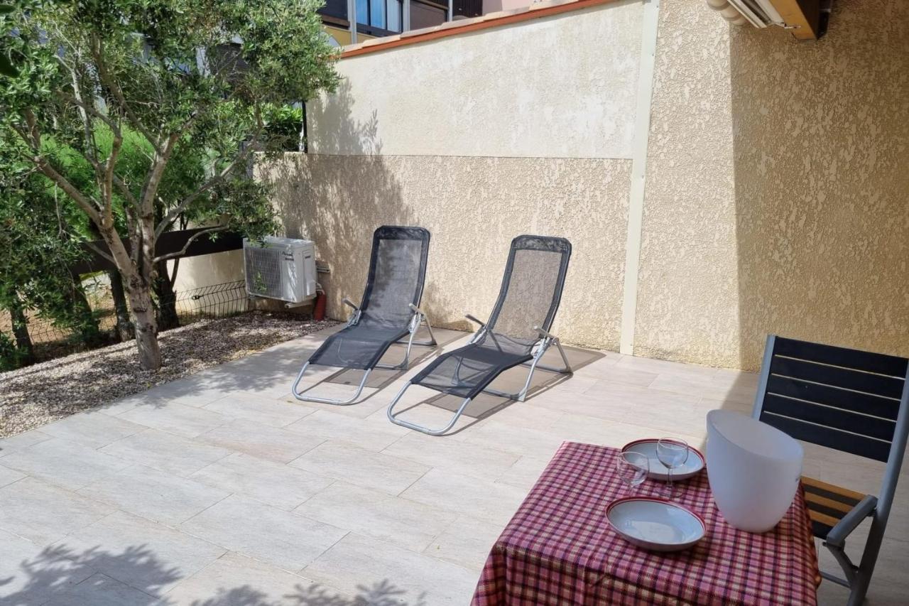 Naturiste Cap D'agde Port Venus 49 * Agde