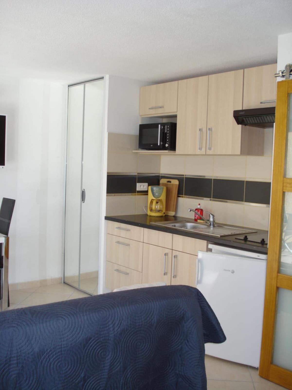 Naturiste Cap D'agde Port Venus 49 *
